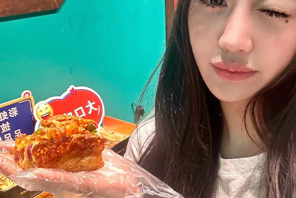 揉不圆披萨，几十平米小店进财不断，怎么做到的？(图1)